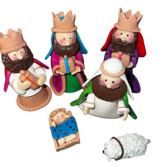 Children's Claydough Nativity Set Christmas scene. - Picture 5 of 6